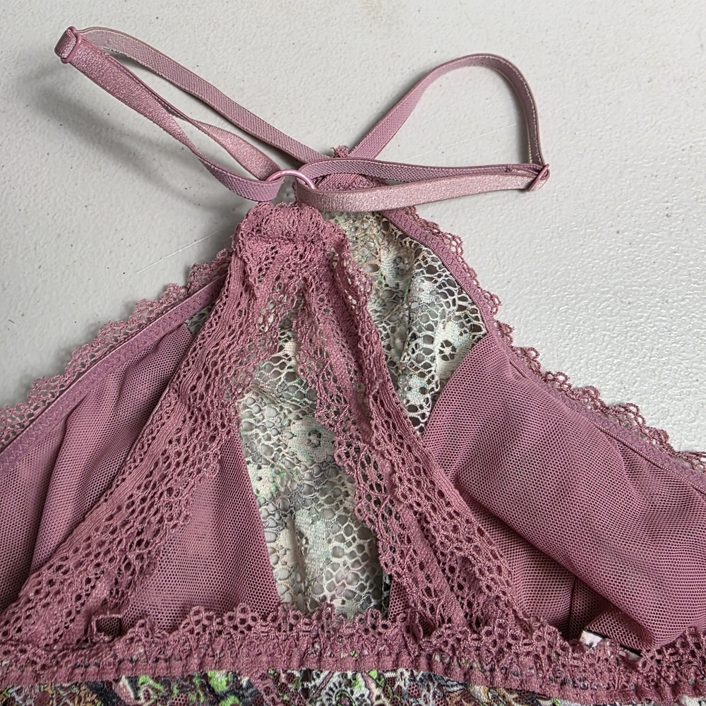 Victoria's Secret Dusty Pink Laced Bralette Underwire Top 
Size S - Picture 3 of 9